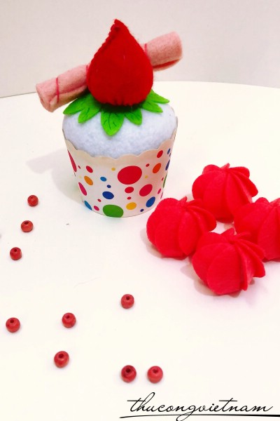 Cupcake vải nỉ mẫu 4
