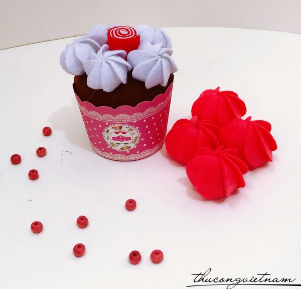 Cupcake vải nỉ mẫu 5