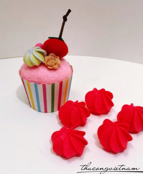 Cupcake vải nỉ mẫu 8