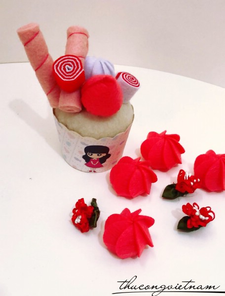 Cupcake vải nỉ mẫu 10