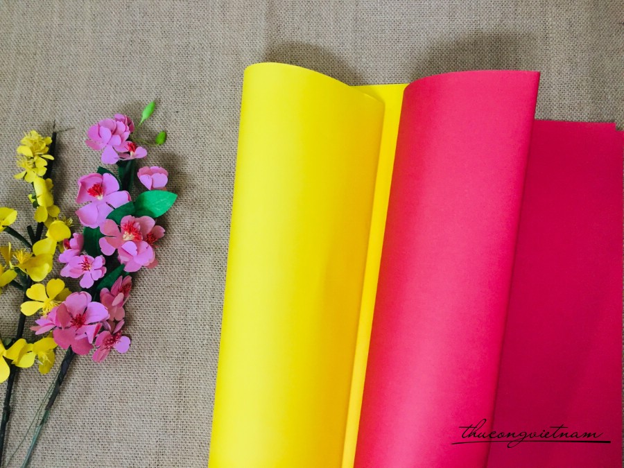 Set 2 giấy gói quà Tết Vàng Đỏ