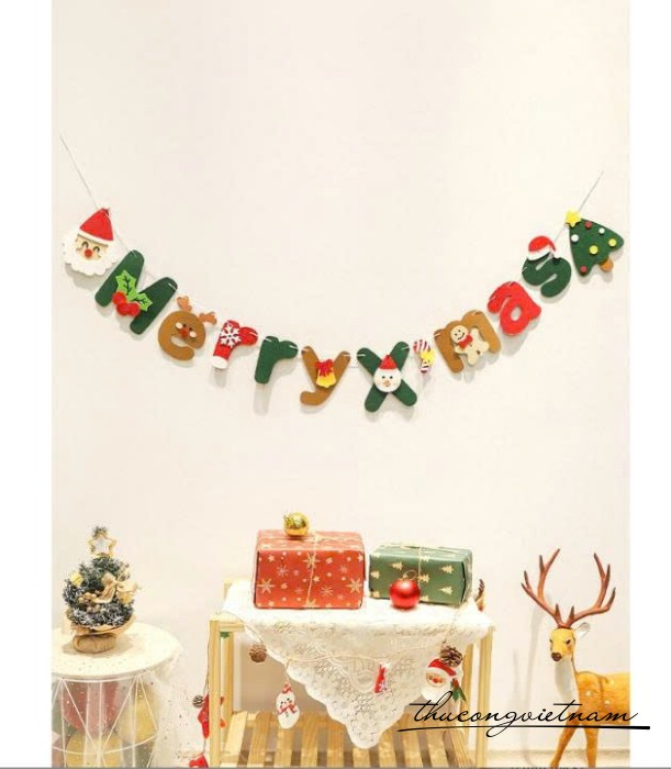 Dây chữ nỉ Merry Xmas – Mẫu Santa & Cây thông 