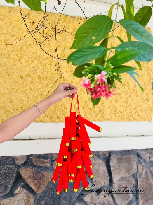 Pháo Giấy Treo Trang Trí Ngày Tết Truyền Thống 