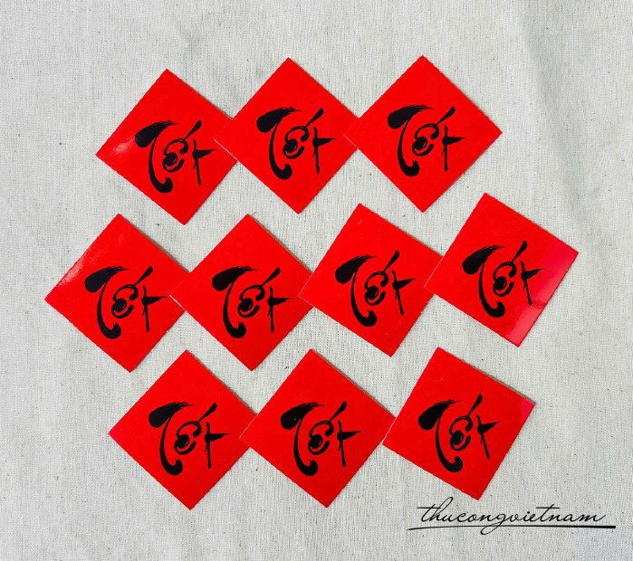 Chữ giấy thư pháp nền đỏ 4cm (10 cái)