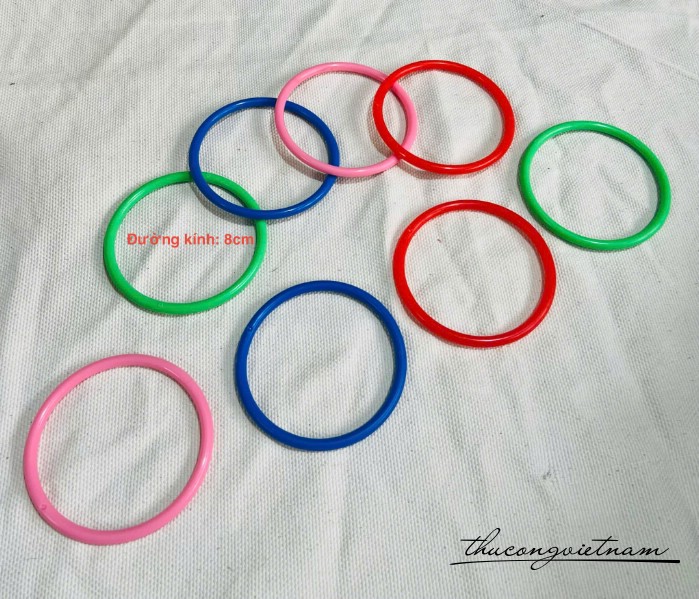 Vòng nhựa đường kính 8cm (4 cái)