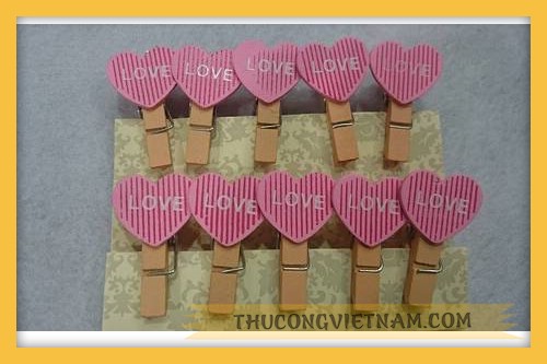 Kẹp gỗ hình tim Love vỉ 10 cái