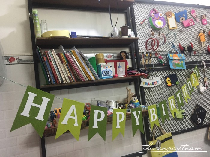 Dây treo Happy birthday vải nỉ màu xanh lá
