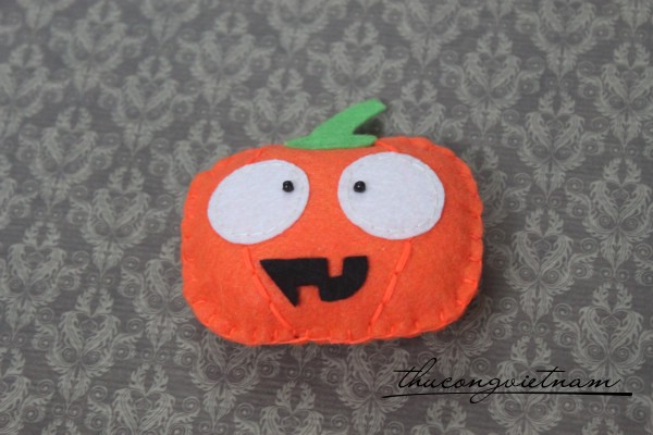 Phụ kiện Halloween bí đỏ