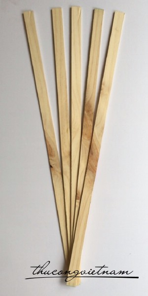 Gỗ thông chữ nhật dẹp 55x2x0.4cm