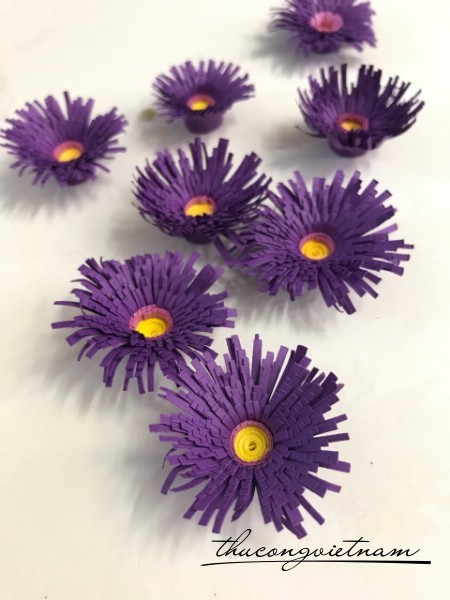 Hoa cúc quilling màu tím
